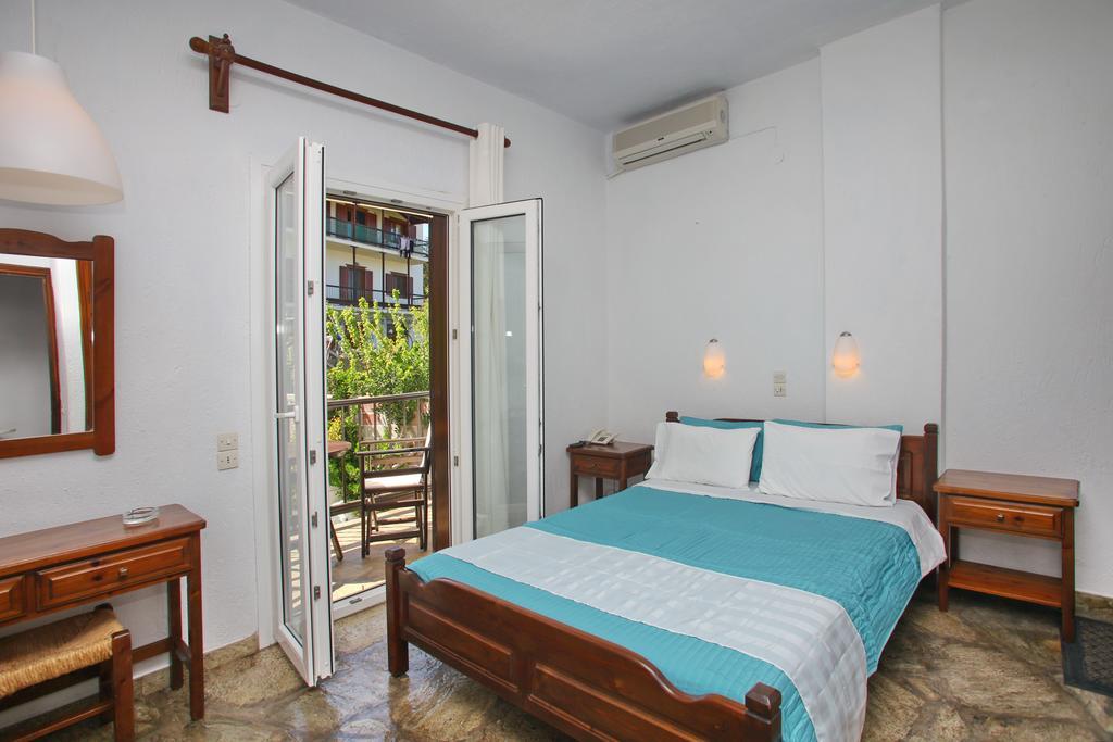 Hotel Anelli Skopelos stad Exteriör bild