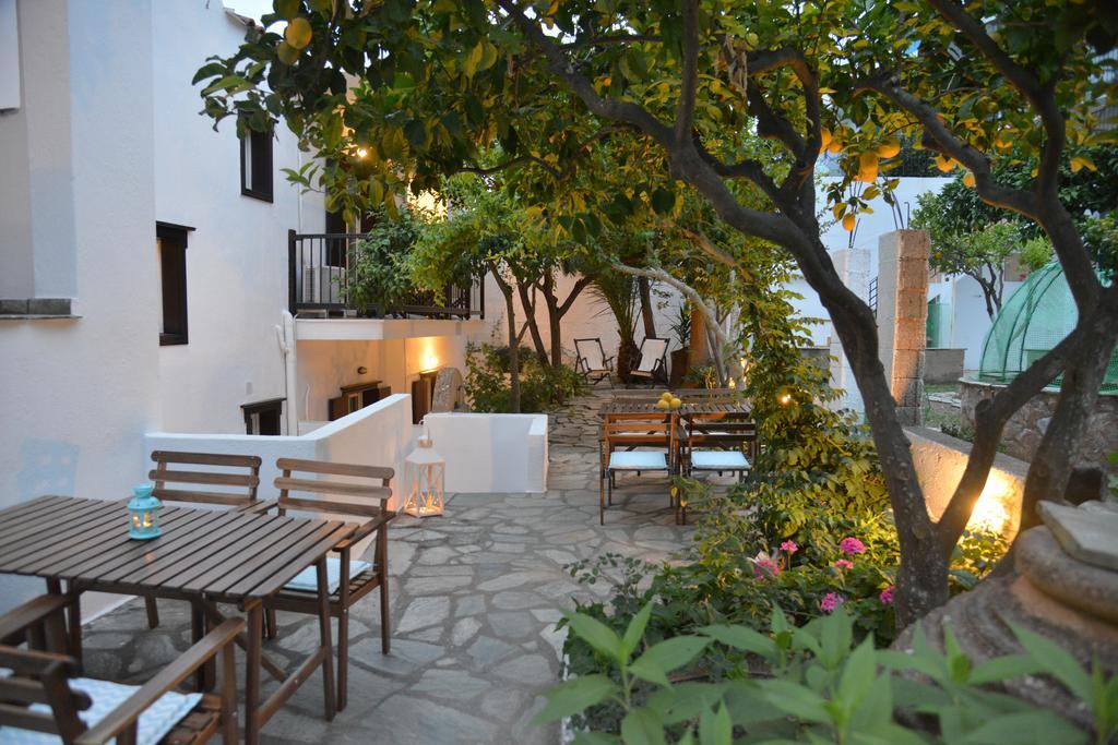 Hotel Anelli Skopelos stad Exteriör bild